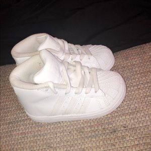 Toddler adidas size 6c
